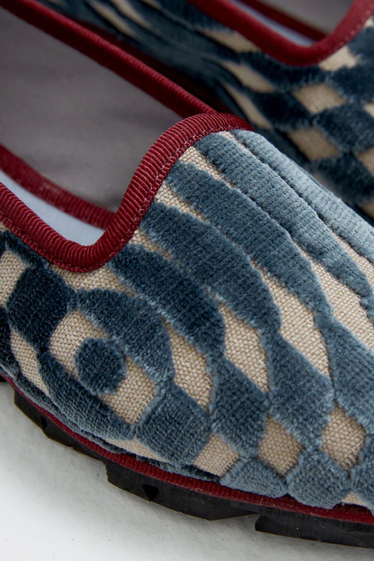 Slippers Veruschka by Lorenzo Castillo