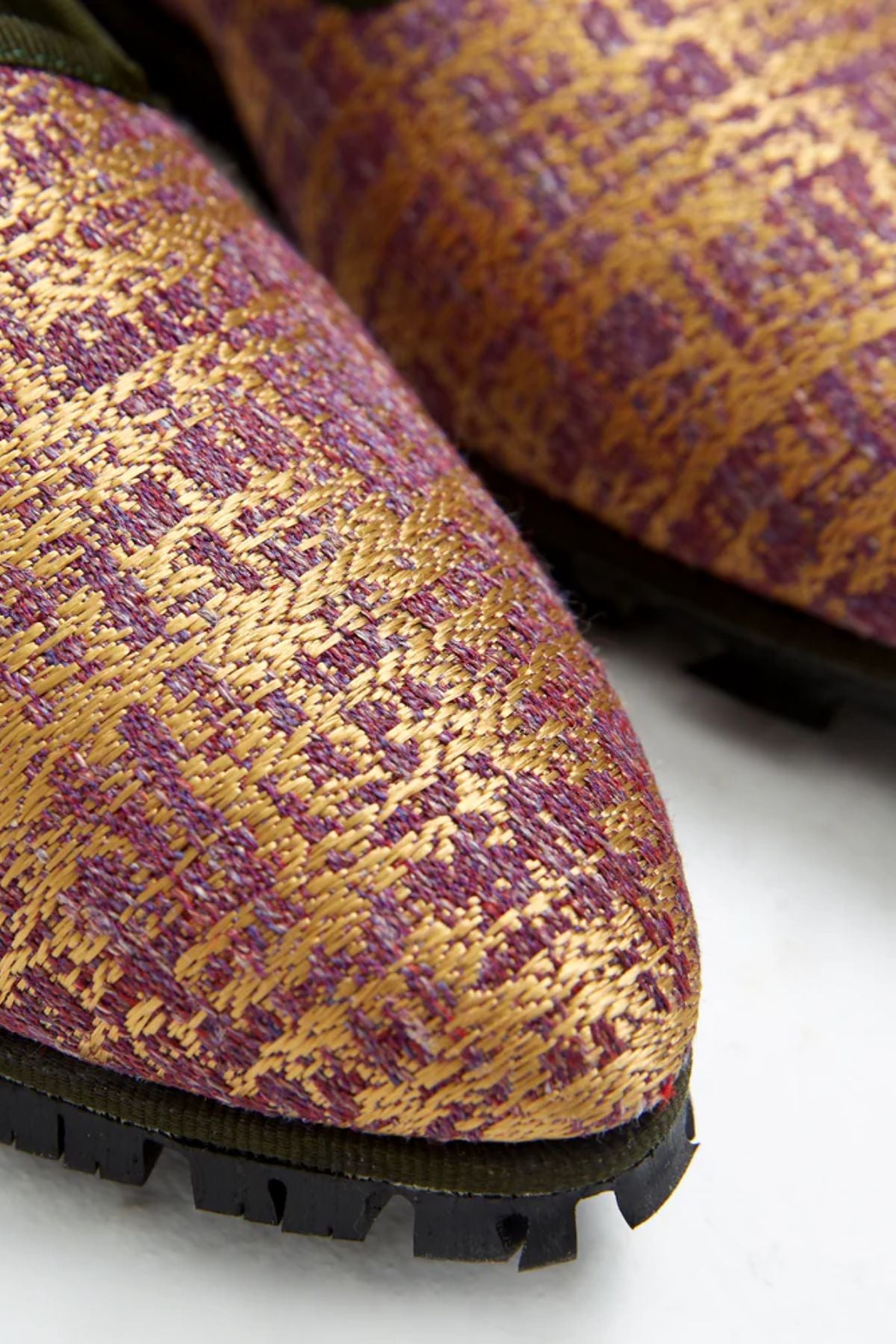 Slippers Adosinda by Lorenzo Castillo