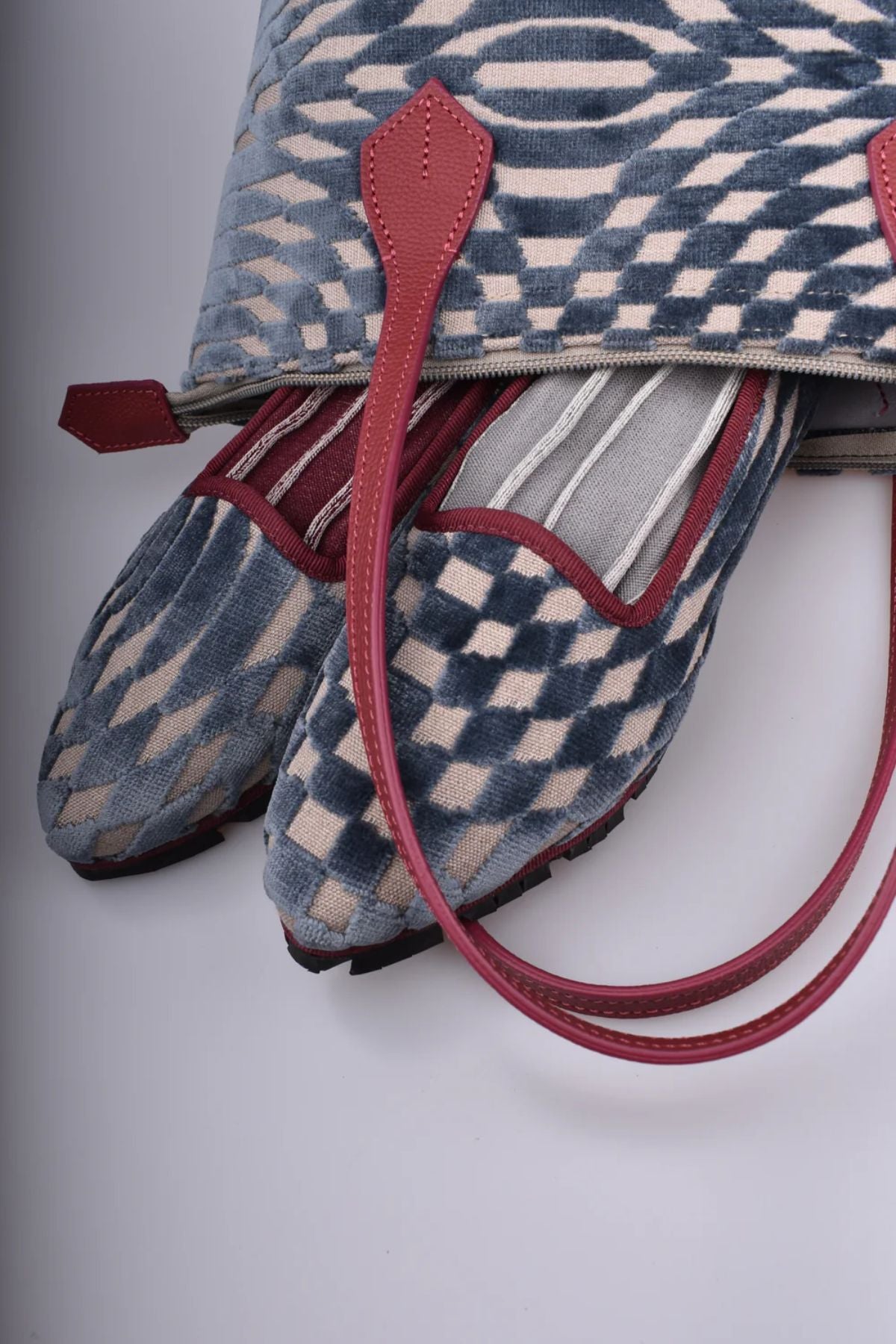 Slippers Veruschka by Lorenzo Castillo
