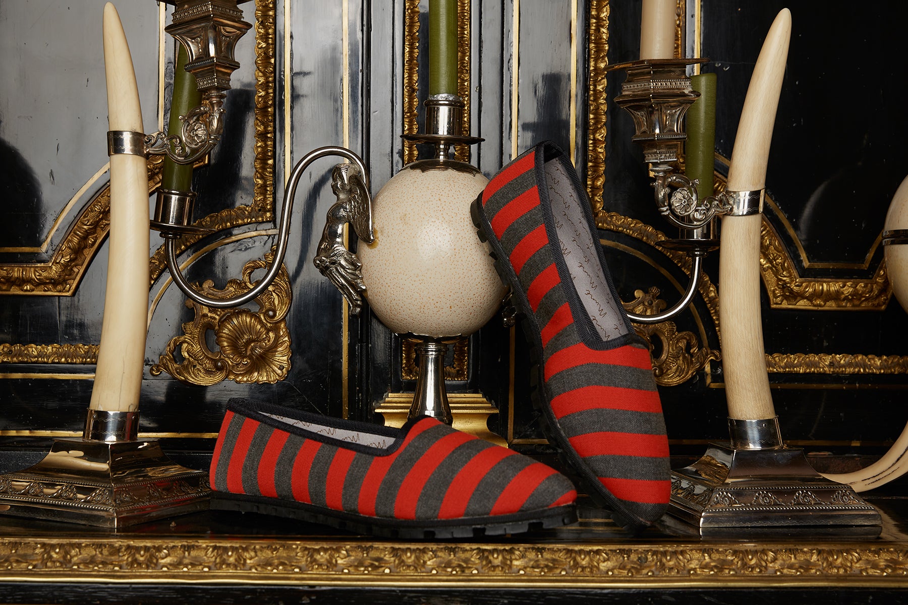 Esterope Slippers by Lorenzo Castillo