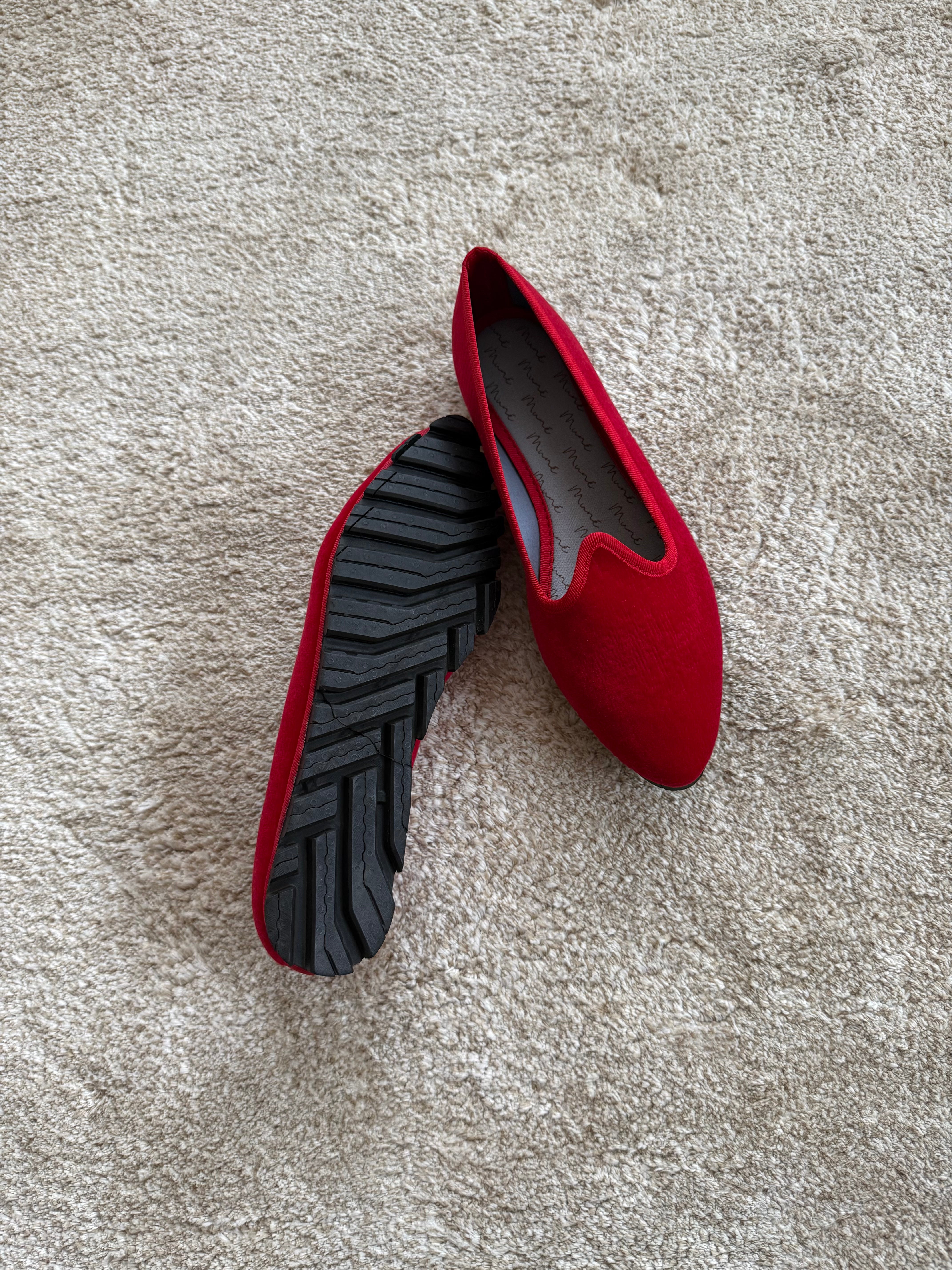 Red Velvet Pitti Slippers