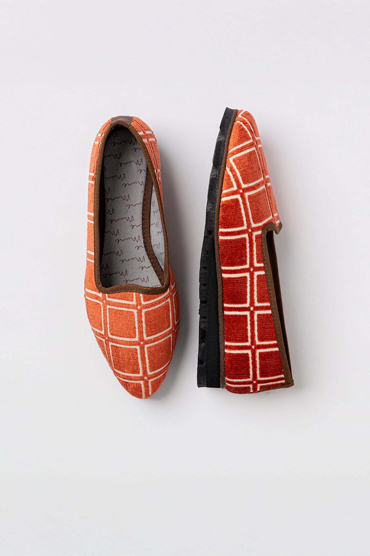 Slippers Pepa Plus by Lorenzo Castillo