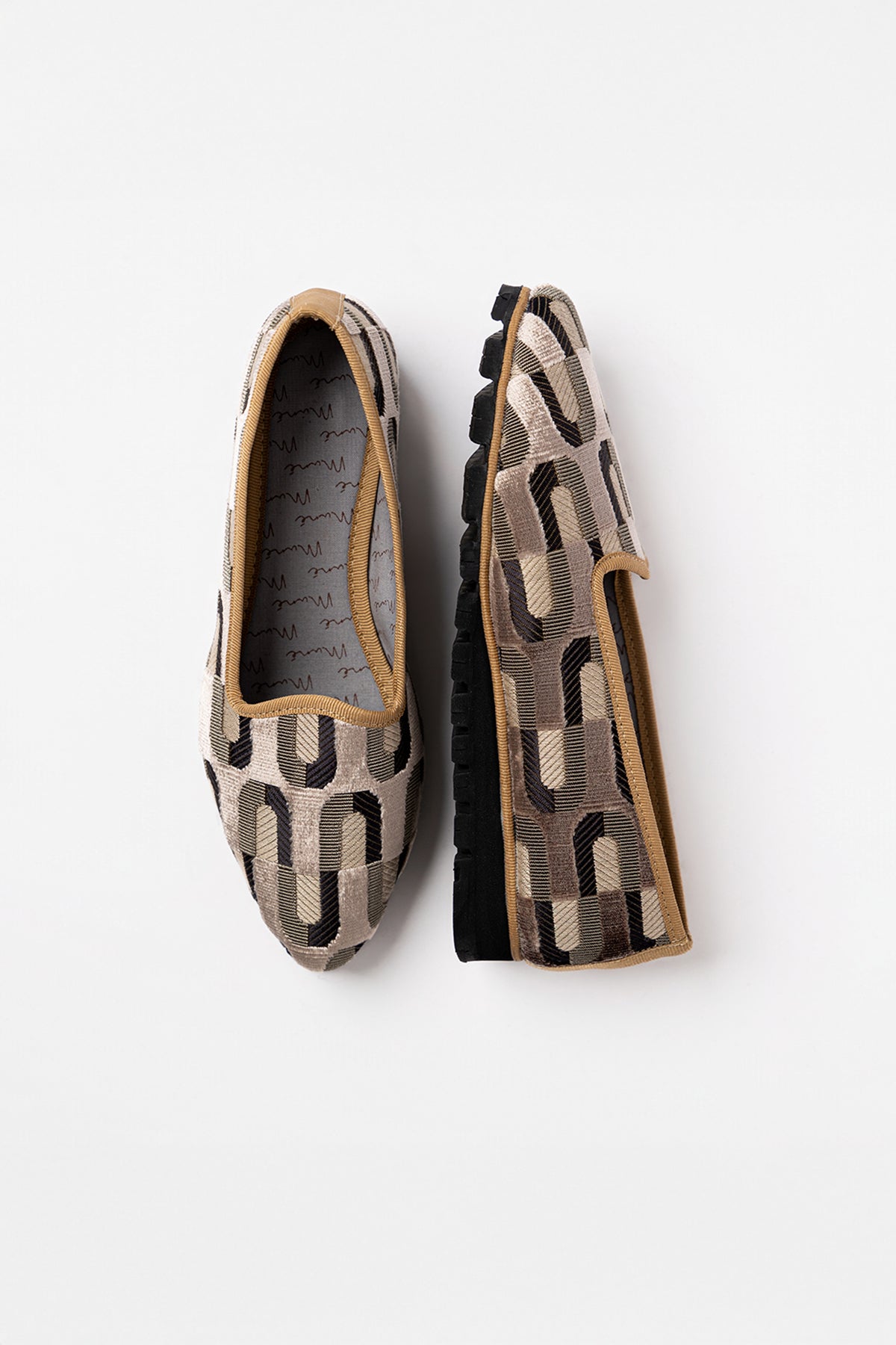 Slippers Rosa Plus by Lorenzo Castillo
