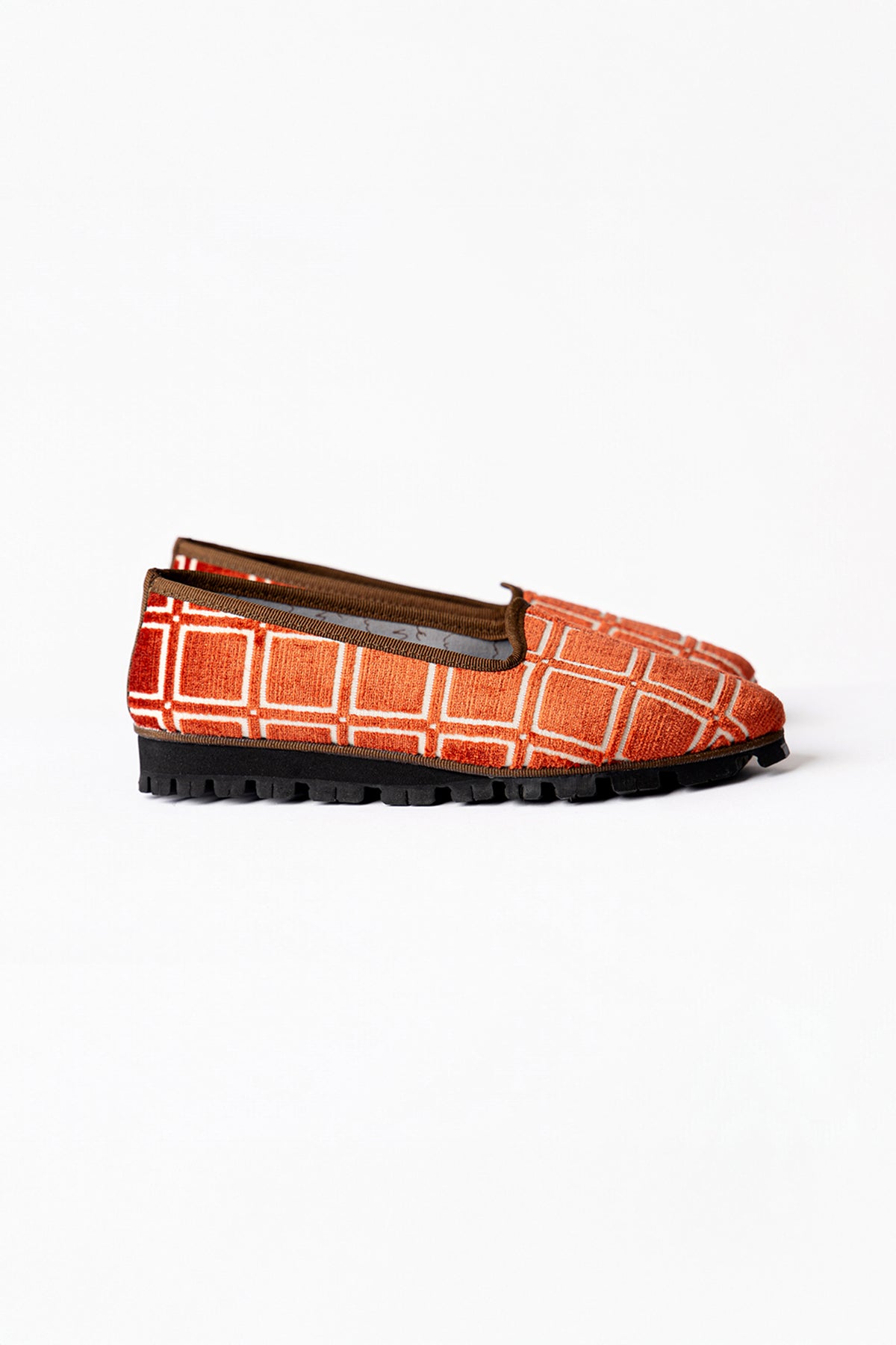 Slippers Pepa Plus by Lorenzo Castillo