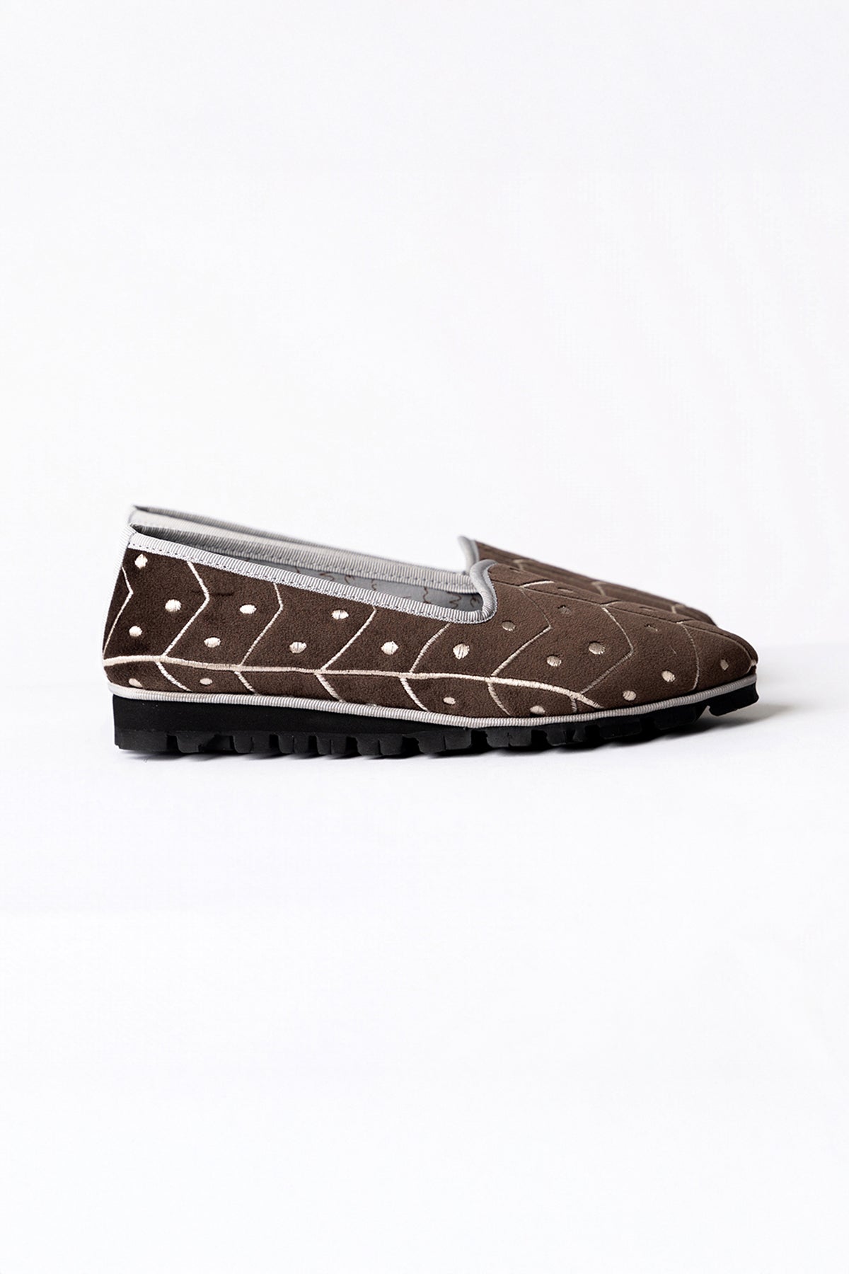Slippers Teresa Plus by Lorenzo Castillo