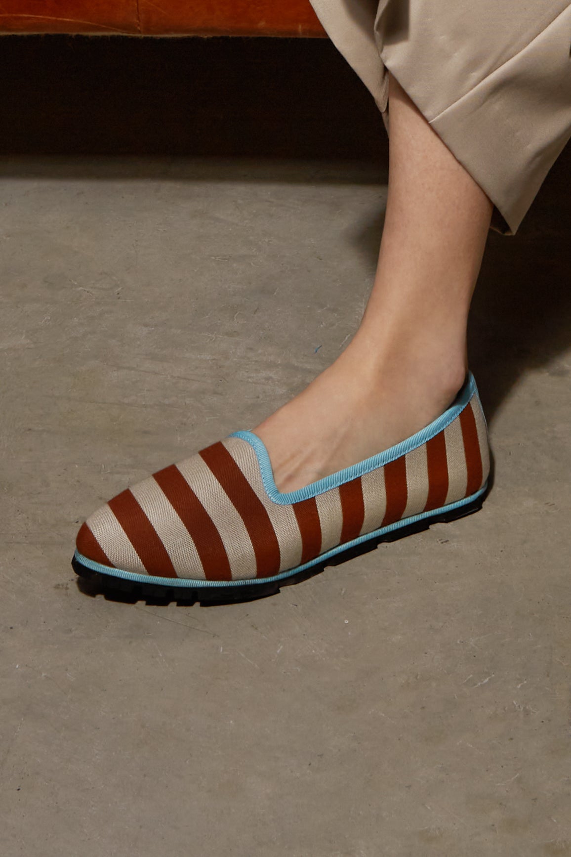 Slippers Merope by Lorenzo Castillo