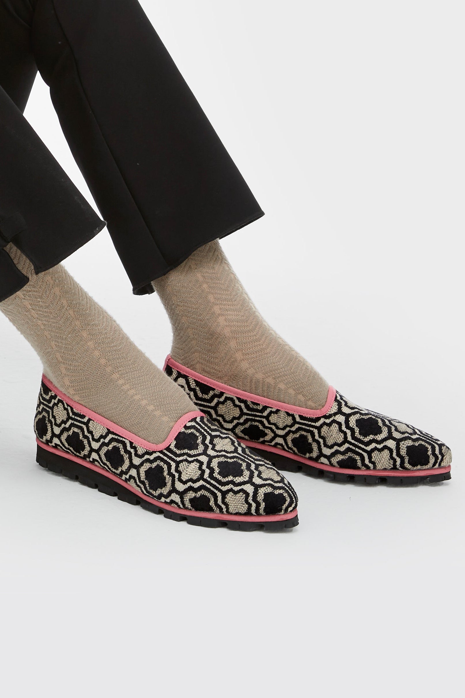 Gropius cherry sock