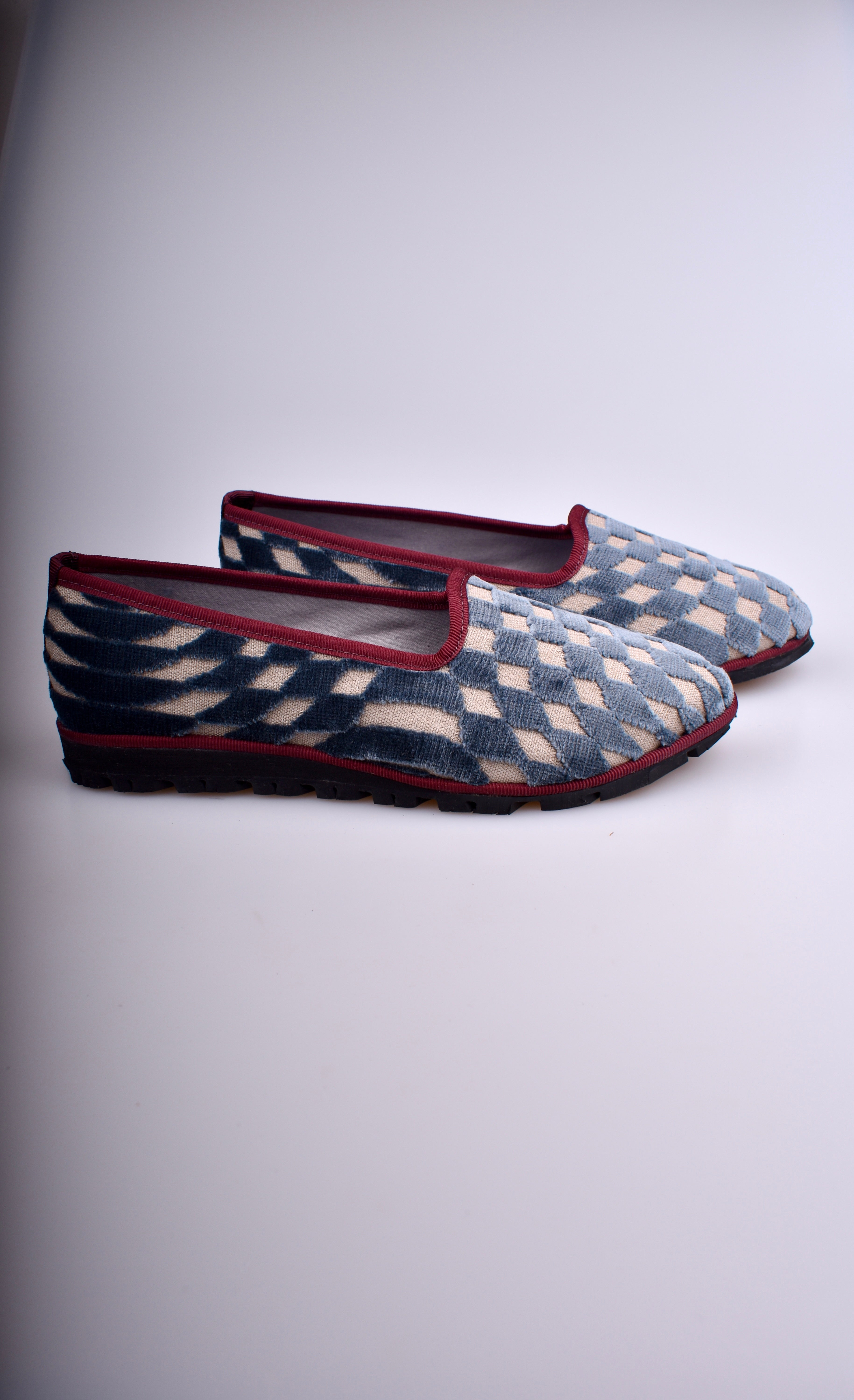 Slippers Veruschka Plus by Lorenzo Castillo