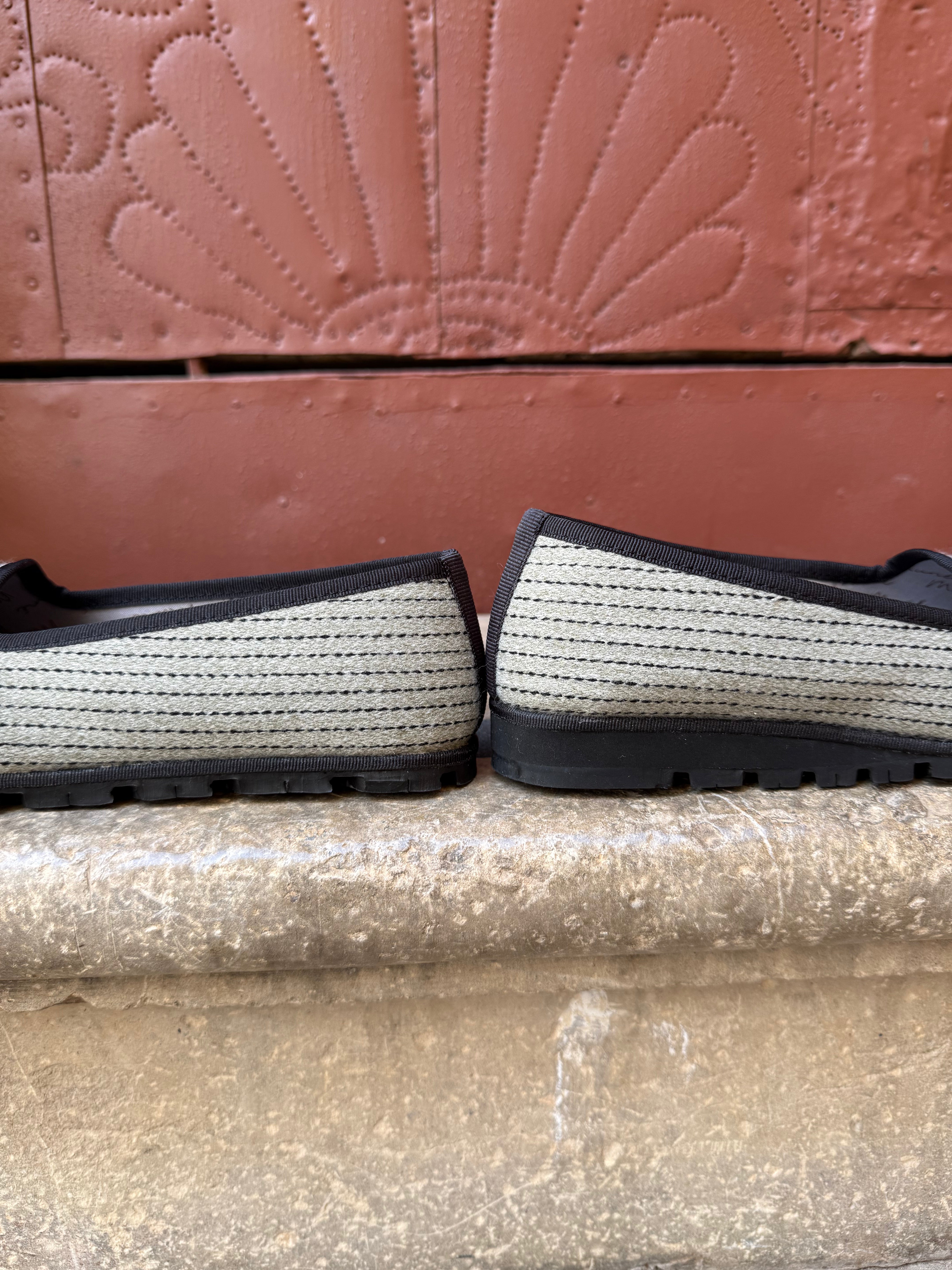 Diplomatic Slippers Grey Plus