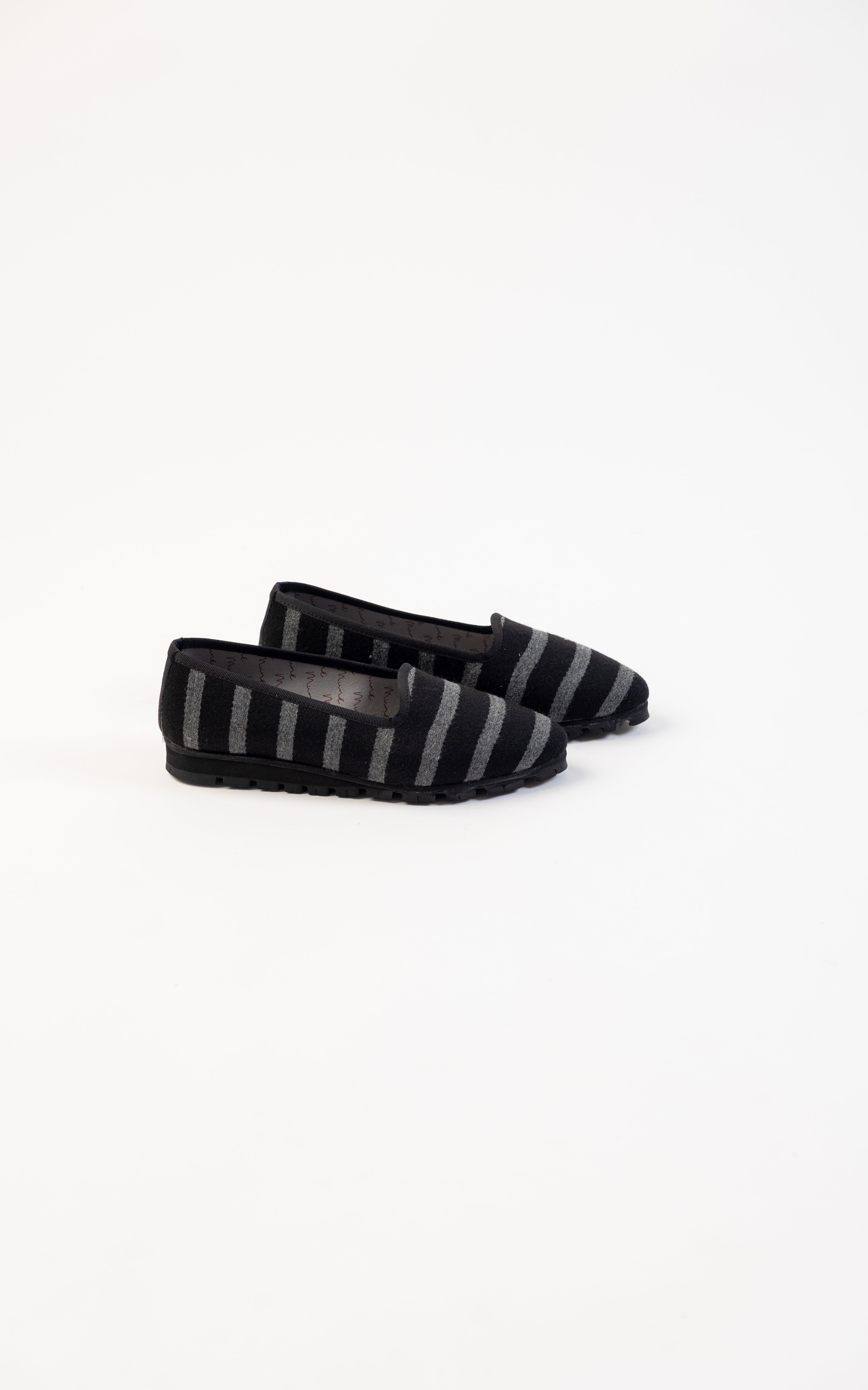 Slippers Simoneta Negro Plus