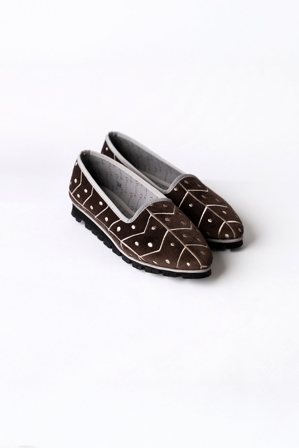 Slippers Teresa Plus by Lorenzo Castillo